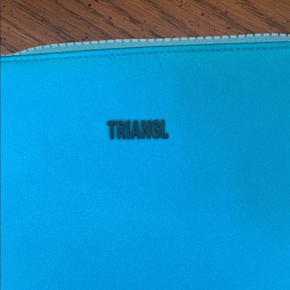 Triangl Santa Rosa blue neoprene zip pouch - Picture 4 of 9